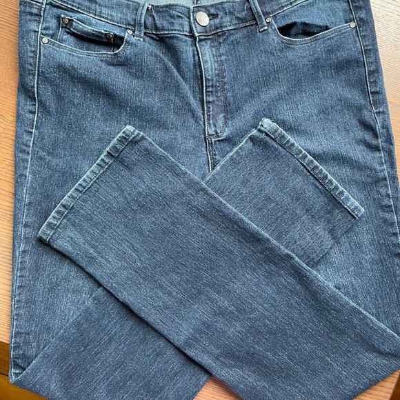 Kardashian Premium Denim - Kim, Curvy Straight - Size 14, Dark Blue Wash! - Picture 3 of 9